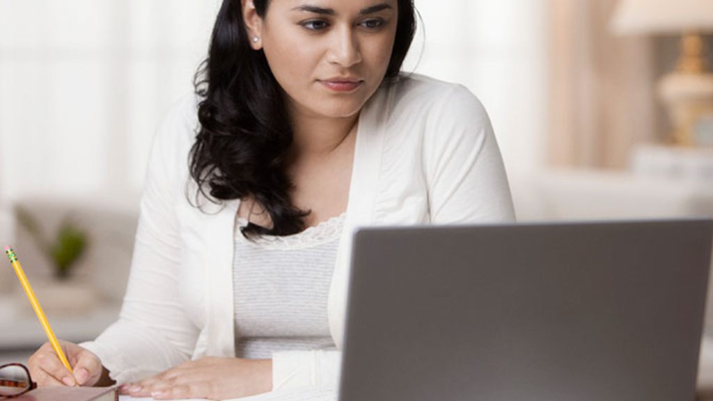 Maestrías en línea para estudiar en casa y convertirte en experto